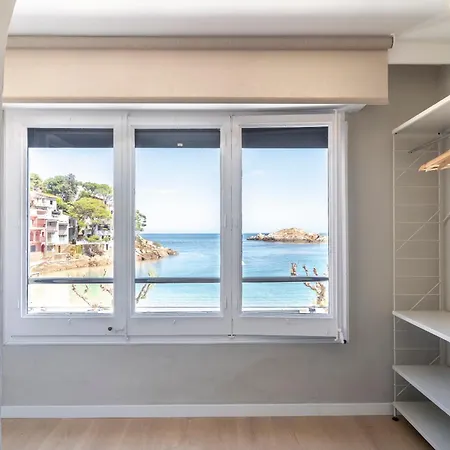 Alta House Sa Tuna Playa 아파트 *